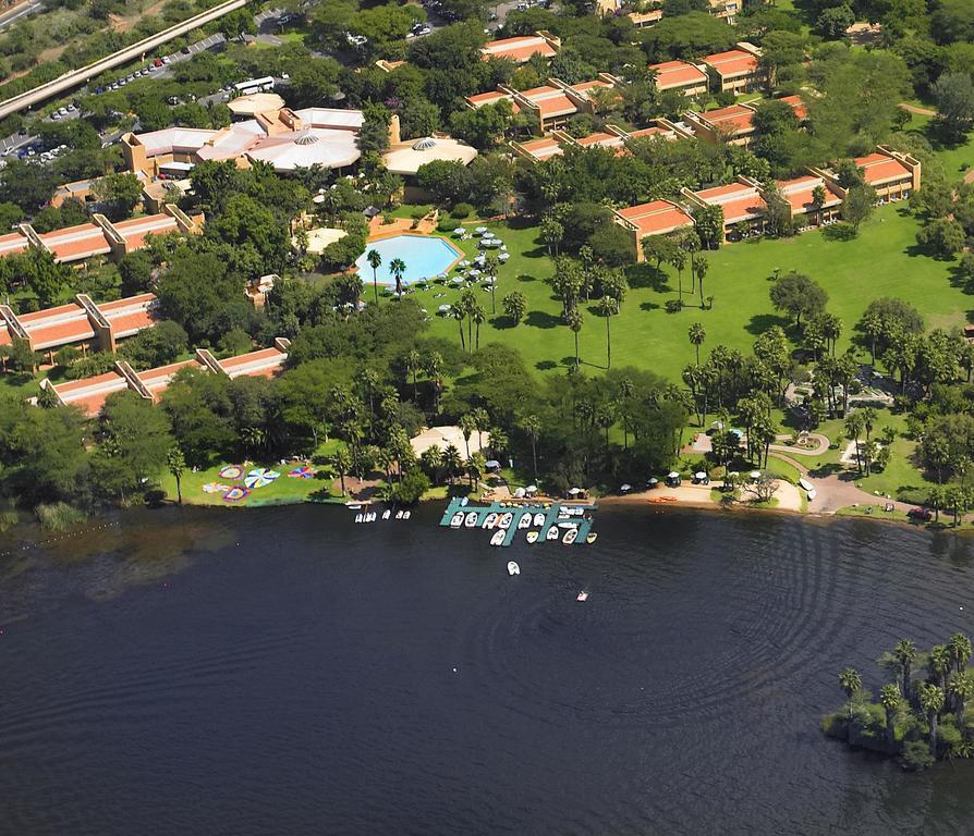 The Cabanas Hotel At Sun City Resort Exterior photo